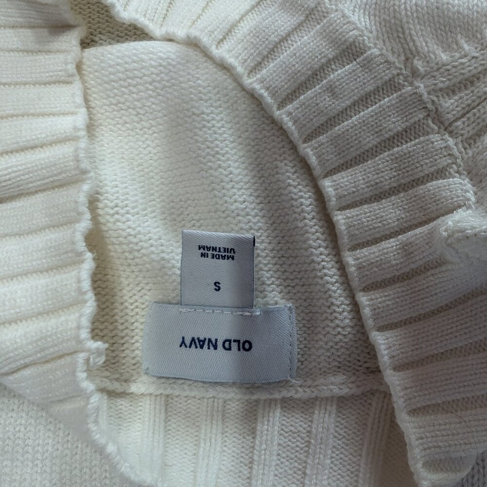 Old Navy, White Sweater, Scoop Neck, Junior Size Small - Picture 5 of 8
